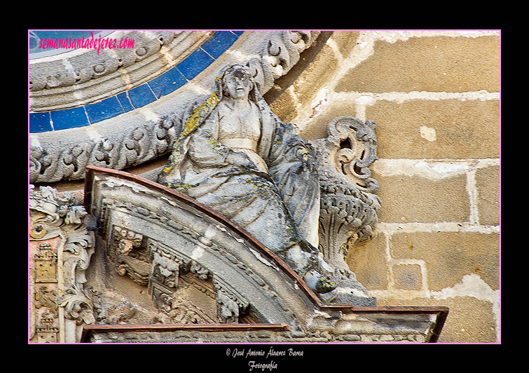 Sibila (Puerta derecha de la fachada principal de la Santa Iglesia Catedral)