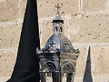 Farol que acompaña a la Cruz de Guía de la Hermandad del Cristo de la Viga