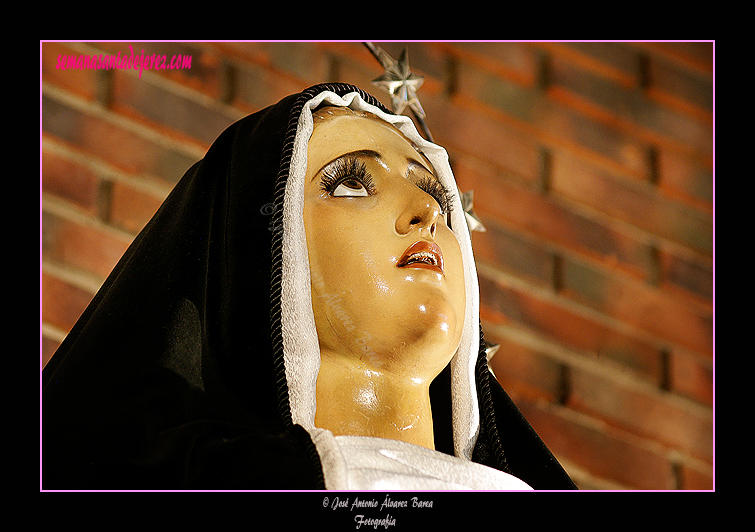 Nuestra Señora de Amor y Sacrificio