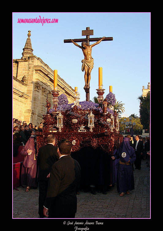 Paso del Santisimo Cristo de la Defensión