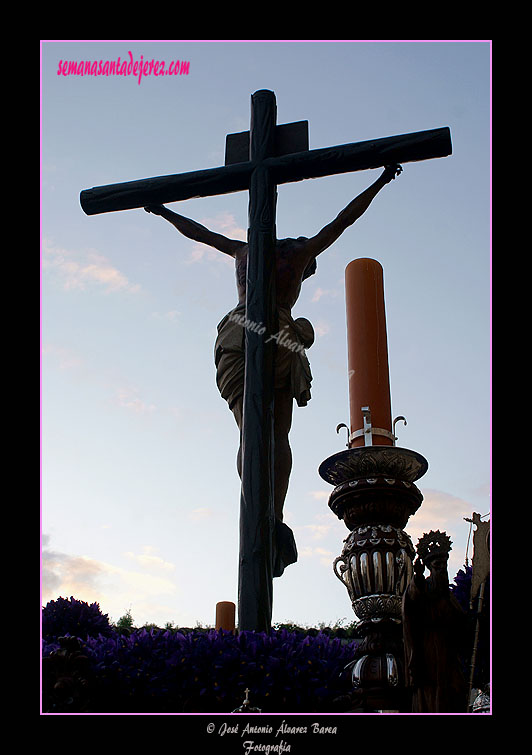 Paso del Santisimo Cristo de la Defensión