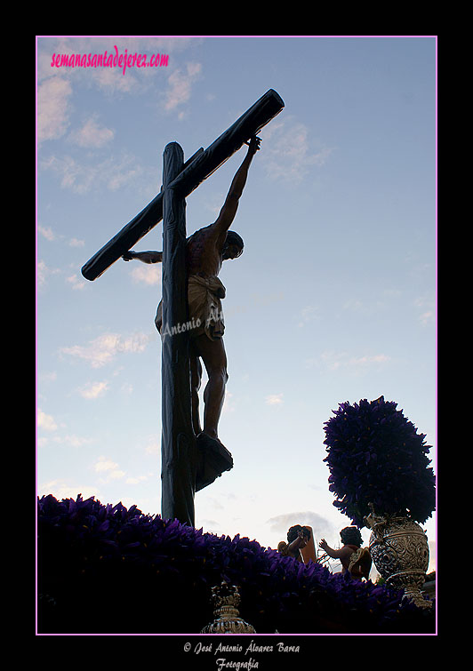 Paso del Santisimo Cristo de la Defensión