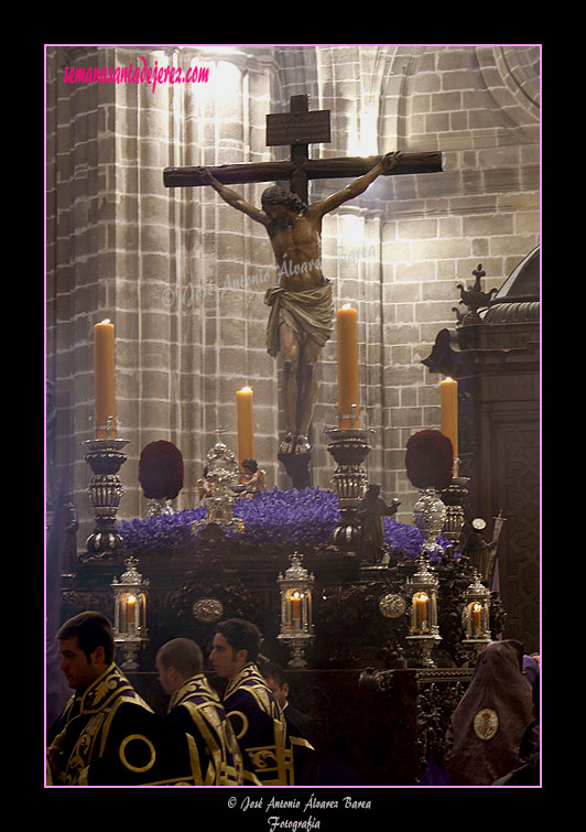 Paso del Santisimo Cristo de la Defensión