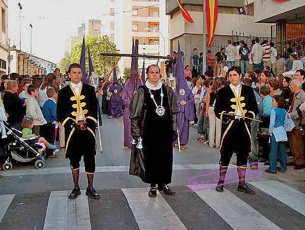 Servidores de Cruz de Guía de la Hermandad del Cristo de la Defensión