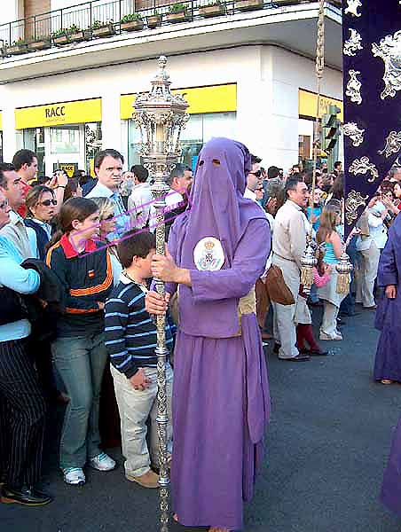 Farol que acompaña al Simpecado de la Hermandad del Cristo de la Defensión