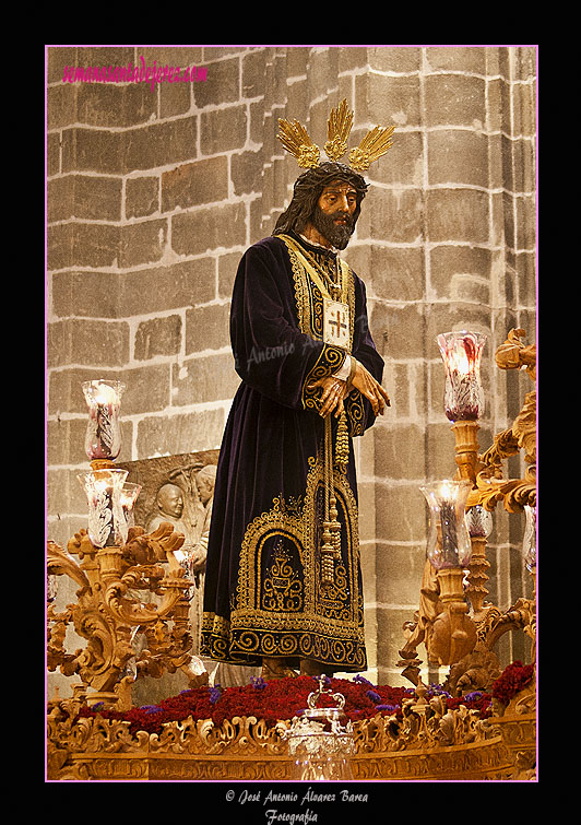 Paso de Nuestro Padre Jesús Nazareno Cautivo