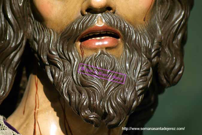 Detalle de la boca y barba de Nuestro Padre Jesús Nazareno Cautivo