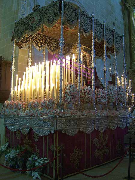 Paso de Palio de María Santísima del Desconsuelo en San Mateo