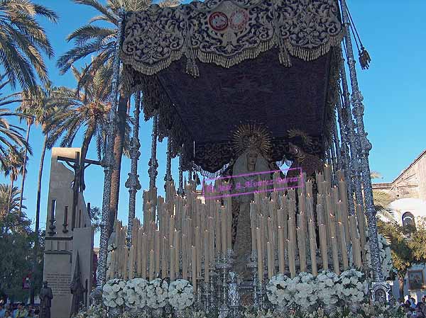 Paso de Palio de María Santísima del Desconsuelo (Encuentro Nacional de Cofradias, Jerez, 2005)