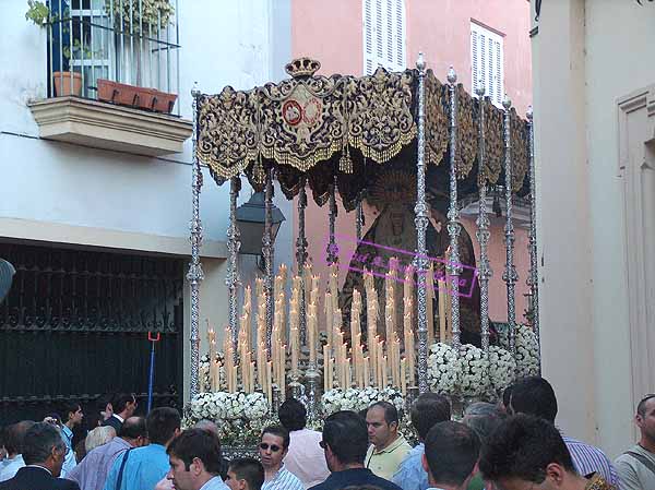 Paso de Palio de María Santísima del Desconsuelo (Encuentro Nacional de Cofradias, Jerez, 2005)