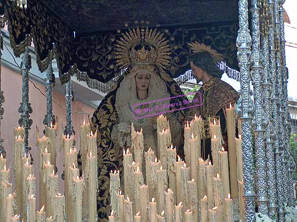 Paso de Palio de María Santísima del Desconsuelo (Encuentro Nacional de Cofradias, Jerez, 2005)