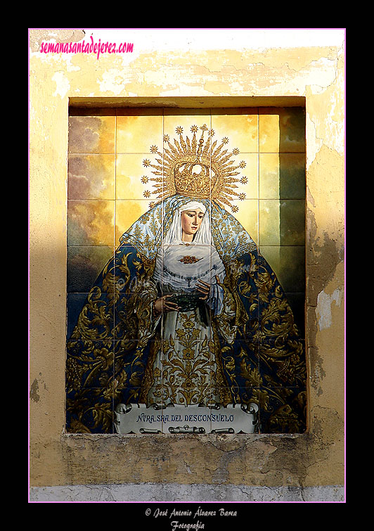 Retablo cerámico de María Santísima del Desconsuelo