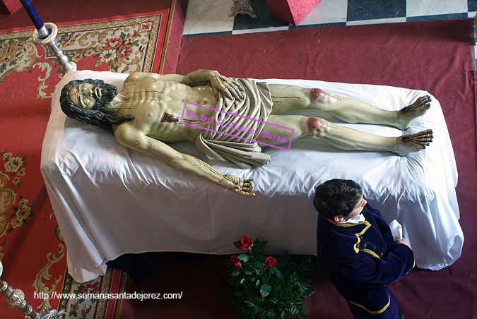 Santísimo Cristo de la Caridad en su traslado al sepulcro