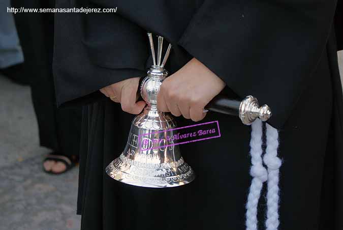 Campana muñidora de la Hermandad de las Tres Caídas