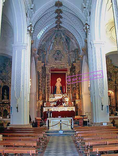 Nave central e interior de la Iglesia de San Lucas 