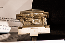 Portapaz - Anónimo de escuela andaluza - Estilo neoclásico - 1º mitad del Siglo XIX - Plata cincelada - Dimensiones: 11 x 10,5 cms (Iglesia de San Lucas)