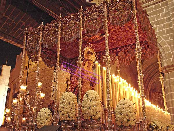 Paso de palio de María Santísima del Desamparo