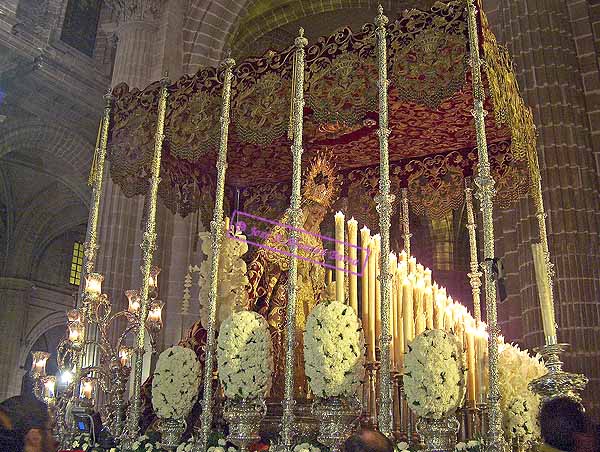 Paso de palio de María Santísima del Desamparo