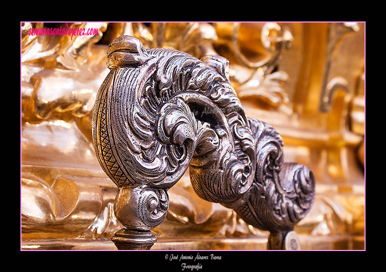 Detalle del llamador del Paso del Santísimo Cristo de la Esperanza (Vera-Cruz)