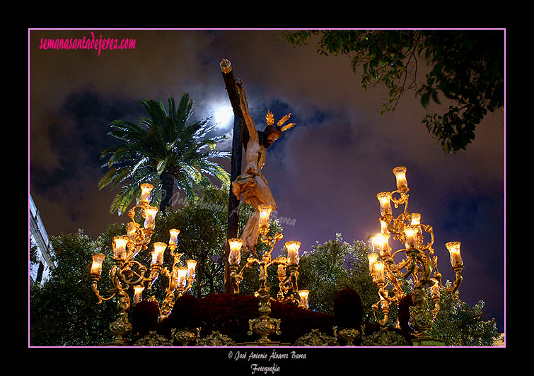 Paso del Santo Crucifijo de la Salud