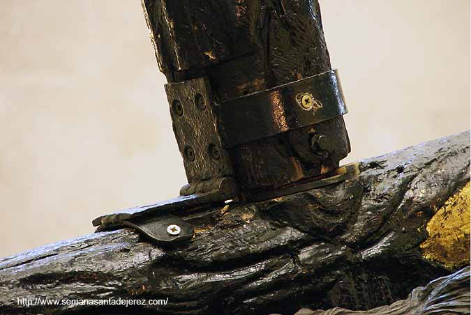 Mecanismo de bajada de la Cruz de Nuestro Padre Jesús de la Via Crucis