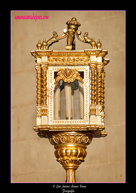 Farol del Paso de Nuestro Padre Jesús de la Vía-Crucis