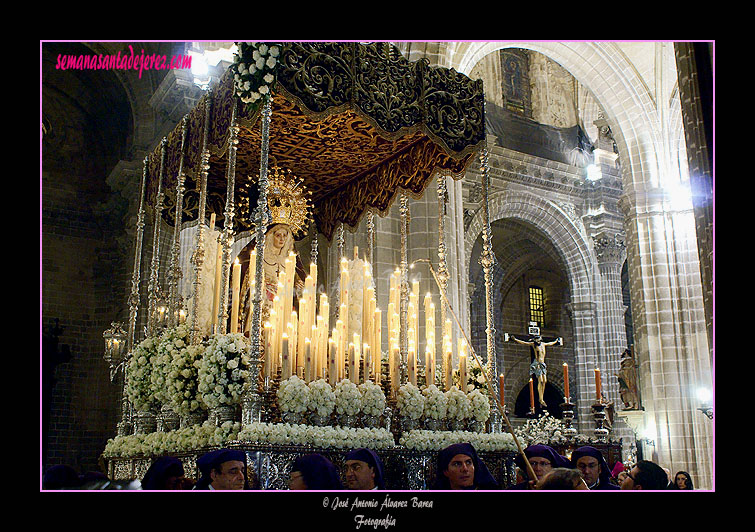 Paso de Palio de Nuestra Madre y Señora del Traspaso