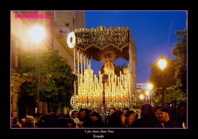 Paso de Palio de Nuestra Madre y Señora del Traspaso