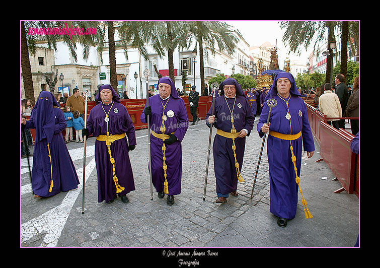 Presidencia del paso de Misterio de la Hermandad de Jesús Nazareno