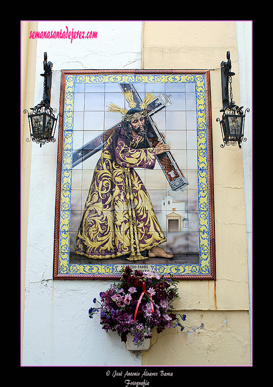 Retablo cerámico de Nuestro Padre Jesús Nazareno (Capilla de San Juan de Letrán)