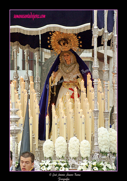 Paso de palio de María Santísima del Dulce Nombre