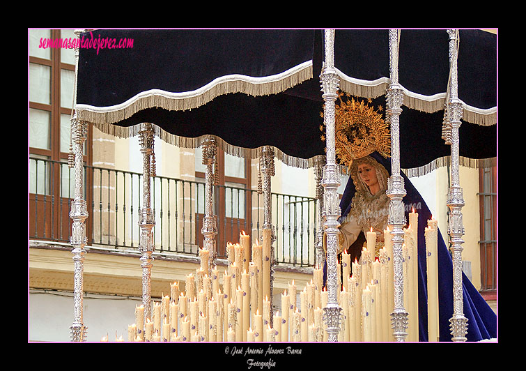 Paso de palio de María Santísima del Dulce Nombre