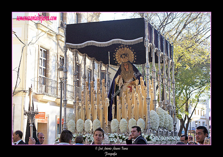 Paso de palio de María Santísima del Dulce Nombre