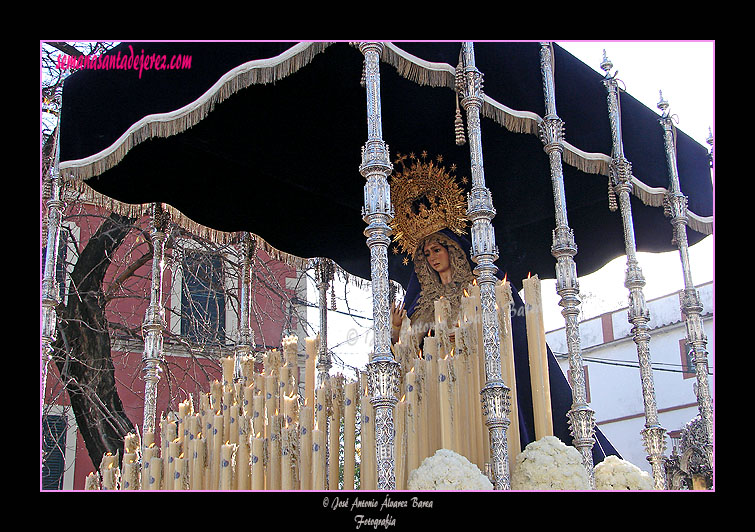 Paso de palio de María Santísima del Dulce Nombre