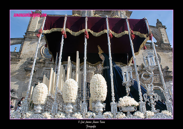 Paso de palio de María Santísima del Perpetuo Socorro