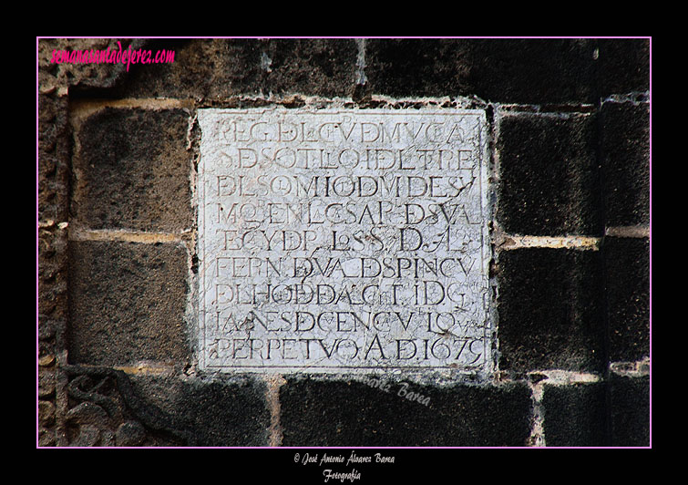 Inscripción en la espadaña de la Ermita de Guía