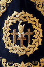 Escudo en el Estandarte de la Hermandad del Cristo del Perdón