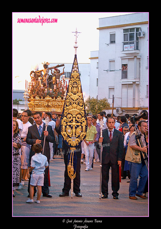 Procesión Extraordinaria del Santísimo Cristo de la Exaltación con motivo del 50º Aniversario del Paso de Misterio