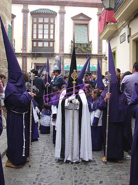 Representación de la Hermandad de la Coronación en la presidencia de Paso de la Hermandad de Nuestra Sra. de Loreto