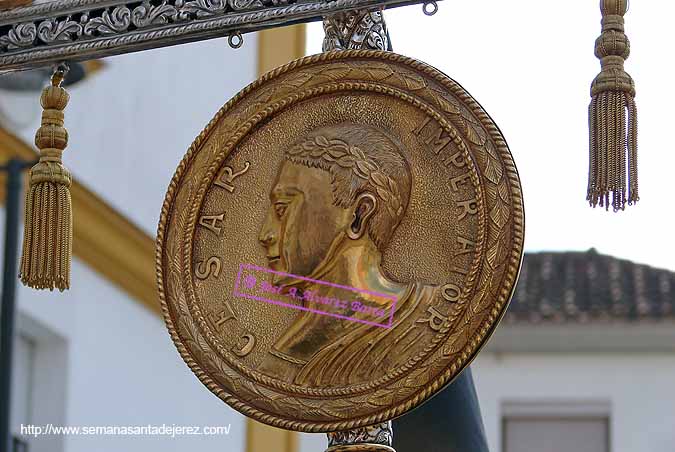 Banderín Conmemorativo de la entrega de la Medalla de Oro de la Ciudad al Cristo de la Expiración