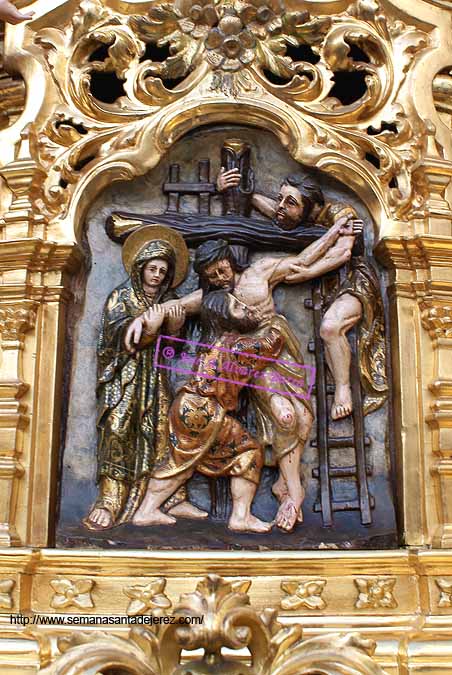 Capilla trasera de la canastilla del Paso de Misterio del Sagrado Descendimiento de Nuestro Señor