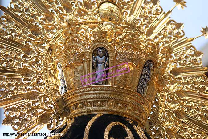 Canasto de la Corona de Nuestra Madre y Señora de la Soledad