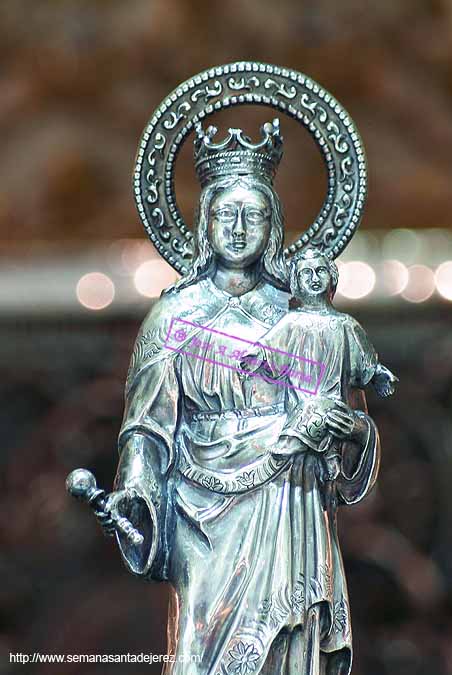 María Auxiliadora, Imagen Venera del paso de palio de Nuestra Madre y Señora de la Soledad 