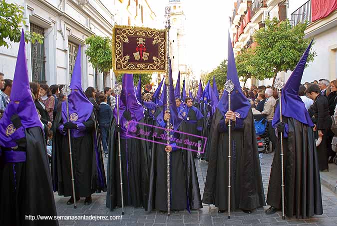 Presidencia del Banderín de la Juventud de la Hermandad de la Soledad