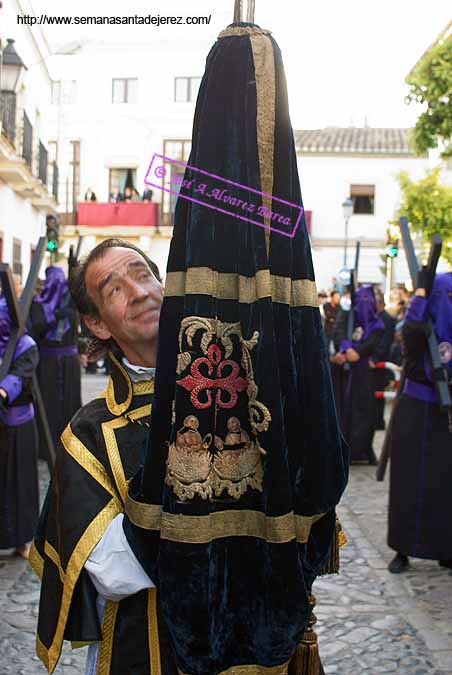 Manga de la Cruz Parroquial de la Hermandad de la Soledad