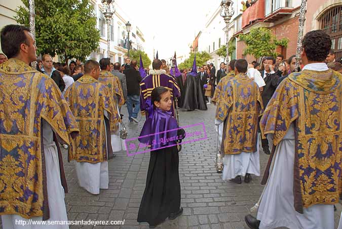 Cuerpo de Acólitos del paso de Palio de la Hermandad de la Soledad