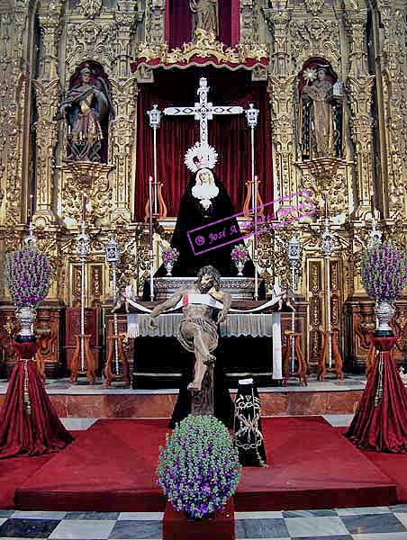 Besapiés del Santísimo Cristo del Sagrado Descendimiento (21 de marzo de 2004)