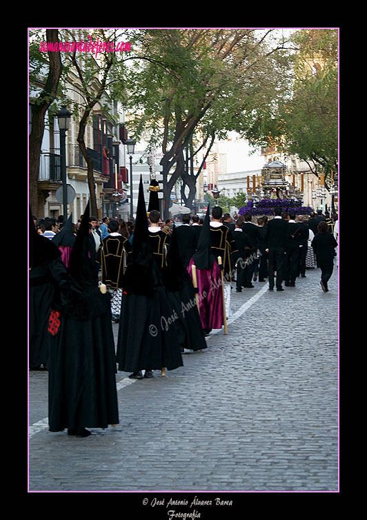 Paso de la Urna del Santo Entierro de Nuestro Señor