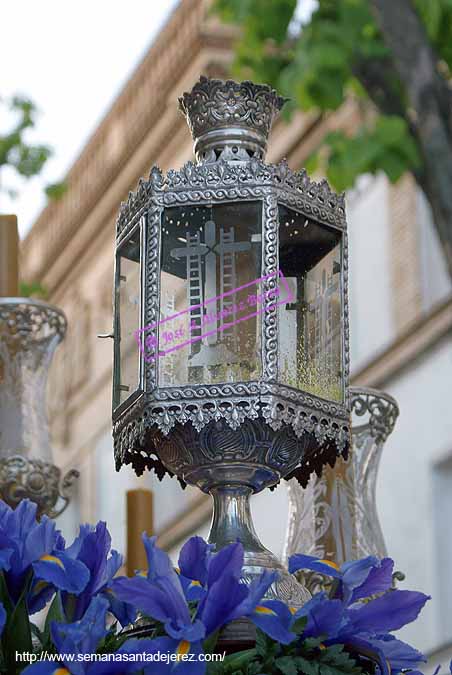 Farol del Paso de la Urna del Santo Entierro de Nuestro Señor