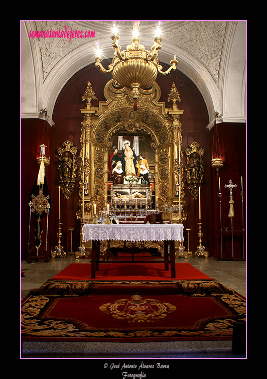 Nave central de la Real Capilla del Calvario